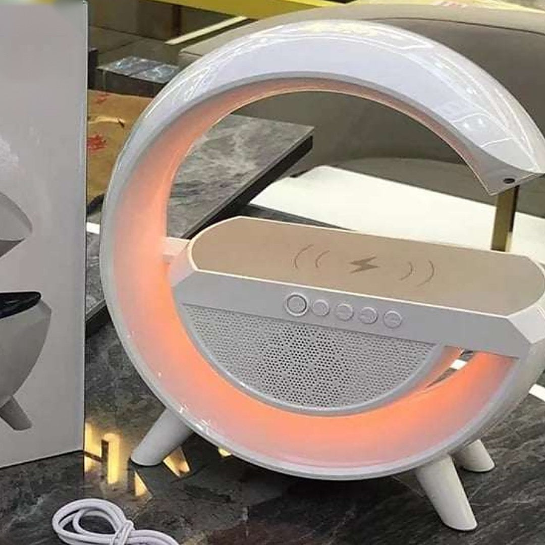 Lampa na radnom stolu